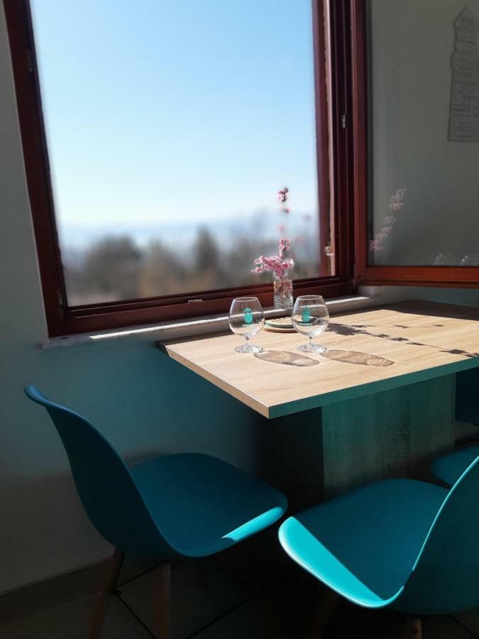 Studio Apartman Lady Daire Njivice Dış mekan fotoğraf